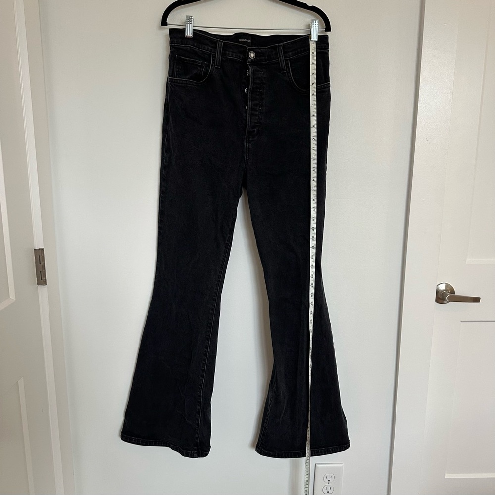 Favorite Daughter VALENTINA
BOULDER Black Boot Cut High-Rise Jeans - Picture 12 of 15